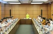 Đại biểu Quốc hội: Cán bộ làm việc gấp 2-3 lần mà lương, phụ cấp như cũ sẽ khó giữ chân người giỏi