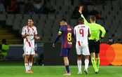 Quyết định gây tranh cãi của trọng tài trong trận Barca - Olympiakos