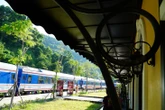 Tạm dừng đôi tàu di sản nối Huế với Đà Nẵng do mưa bão