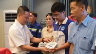 PRO Việt Nam trao 73 suất học bổng cho con em công nhân môi trường đô thị
