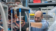 NASA chế tạo loại pin xài hơn 400 năm