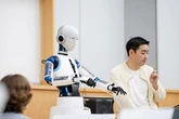 Hàn Quốc phát triển robot 'giải bài toán' dân số già