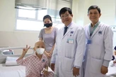 Nhiều bệnh nhi ung thư các tỉnh thành vào Bệnh viện Ung bướu TP.HCM điều trị