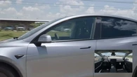 Công nghệ tự lái: Xe điện chạy 24km đến cửa nhà khách