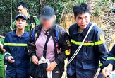 Cảnh sát cứu hai du khách bị kiệt sức khi dã ngoại trên núi Cỏ Ống
