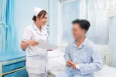 Thức đến 2-3h sáng, làm việc kiểu '996': Nhiều người trẻ bị nhồi máu cơ tim