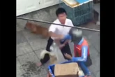 Xác minh clip nam shipper bị đánh vì từ chối cắt lông chó cho khách