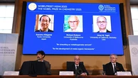 Nobel Hóa học 2025 vinh danh khung kim loại - hữu cơ