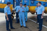 Bộ Quốc phòng điều 3 trực thăng đi cứu trợ người dân bị cô lập do mưa lũ