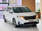 Tin tức giá xe: Kia Carnival giảm giá tới 210 triệu đồng, xe bán tốt vẫn có bản khó tiêu thụ