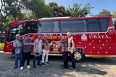 SPS Hibahkan Bus ke Ubaya, Perkuat Serapan Lulusan Dunia Industri