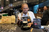 Meramu Rasa Menyeduh Damai, Harapan Baru Eks Napiter Umar Patek Lewat Ramu Kopi
