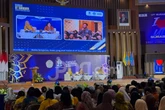UT Surabaya Bekali Ribuan Calon Wisudawan dengan Seminar Mandiri Finansial