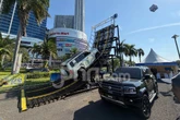 Memacu Adrenalin, BYD TCF 2026 Ajak Pengunjung Jajal Denza B5 di Lintasan Ekstrem