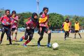 1.476 Siswi SD di Surabaya Unjuk Bakat di MilkLife Soccer Challenge Seri 2