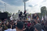 Ribuan Ojol Minta Pemerintah Tindak Tegas Aplikator Nakal