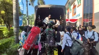 Kenakan Pakian Putih Hitam, Remaja Depok Siap Jalani Pembinaan Karakter dan Bela Negara di Barak Militer