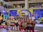 Ratusan Orang Ikut Menari di Mal Bandung, Naraya Dance Grew Sabet Gelar Juara Indonesia Kaya 2025