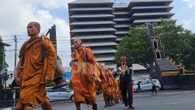 Ada 227 Aturan Bhikkhu Thudong, Salah Satunya Tak Boleh Konsumsi Makanan Berat