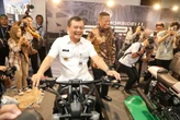Gubernur Luthfi Mengakui Jalan di Jateng Belum Sepadan dengan Jumlah Kendaraan