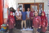 Kunjungi Rumah Mahasiswa, Rektor Unusa Pastikan Beasiswa KIPK Tepat Sasaran