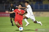 Debut Vanenburg Berakhir Tanpa Gol, Garuda Muda Hanya Berbagi Poin dengan Laos