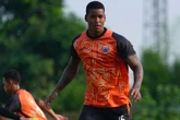 Bek Asing Persija Jakarta Rasakan Tekanan, Siap Beri Kado Spesial