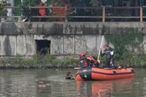 Seorang Pengamen Dilaporkan Tenggelam di Sungai Jagir, Tim SAR Lakukan Pencarian