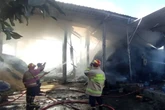 Pabrik Gula Merah di Tulungagung Ludes Terbakar Hampir 3 Jam, Kerugian Rp200 Juta