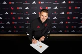 Kiper 40 Tahun Ini Masih Dibutuhkan Manchester United
