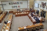 Komisi III DPR RI Undang Ahli Bahasa untuk Membahas Putusan MK Soal Pemisahan Pemilu
