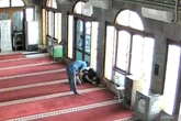 Jemaah Masjid di Jakarta Timur Sedang Tidur, HP Diambil Pencuri, Pelaku Ditangkap