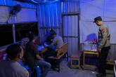 Polisi Sita Ratusan Miras Berbagai Jenis dari Warung dan Kafe di Lamongan