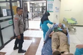 Cekcok Gegara Bakar Sampah, Perangkat Desa di Blitar Disabet Sabit Warga