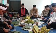 Lestarikan Kebudayaan, Warga Cimanggis Depok Gelar Sedekah Bumi Kramat Curgau