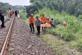 Pria Pasuruan Tewas Tertabrak Kereta Api, Jasadnya Nyangkut di Jembatan