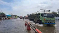 Keluh Kesah Pengusaha Truk: 10 Hari Terjebak Banjir Semarang, Rugi Besar