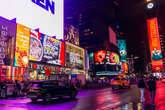 Video Iklan Garuda Futsal League Tampil di Times Square New York