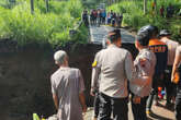 Rabu Pagi, Jembatan di Salatiga Roboh, Warga Asal Ngawi Tewas