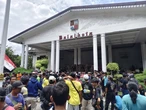 Ratusan Sopir Angkot Serbu Balai Kota Bogor