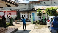 Viral, Pria Tidak Dikenal Nekat Bakar Keset Masjid dan Tusuk Warga di Bandung