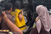 Drama Penangkapan Buronan Penipuan Mobil di Kafe Tulungagung, Eksekusi Berjalan Alot