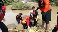 Arus Deras Sungai Laes Telan 2 Atlet Dayung Pemalang