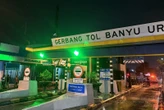 Atap Gardu Tertabrak Truk, Gerbang Tol Banyu Urip Ditutup Sementara