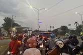 Tradisi Toron Iduladha, Ribuan Masyarakat Padati Jembatan Suramadu