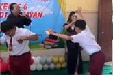 Viral Siswa SD di Tulungagung Sawer Biduan di Ruang Kelas
