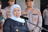 Gedung Grahadi Dibakar, Khofifah: Aksi Anarkis Ulah Penyusup Bukan Mahasiswa atau Ojol
