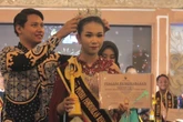 Kisah Naylza, Siswi SMATAG Surabaya yang Raih Gelar Puteri Pendidikan Jatim 2025