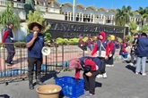 Harga Anjlok Rp1.000 per Kg, Petani Jember Bagikan 2 Kuintal Timun Gratis ke Warga