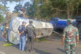 Kecelakaan Maut di Malang, Pemotor Tewas Tertimpa Truk Terguling